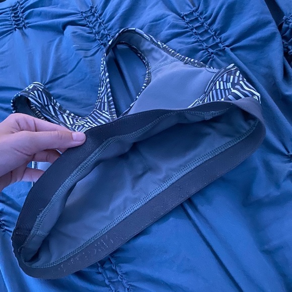 Nike Sports Bra - Picture 2 of 4